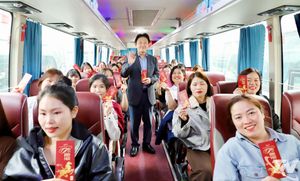 Nhiều chuyến xe miễn phí đưa hàng nghìn công nhân tại Thái Nguyên về quê đón Tết