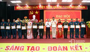 Những điển hình trong phong trào Thi đua quyết thắng