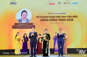 Doanh nhân Nguyễn Thị Vinh - Top 10 'Bông Hồng Vàng' 2025