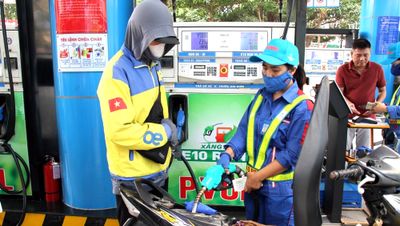 Từ 20-5, Petrolimex dừng bán RON95 chuyển sang xăng sinh học E10