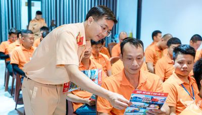 Ứng xử văn hóa khi tham gia giao thông