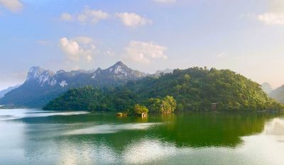 Viên ngọc xanh giữa núi rừng Việt Bắc