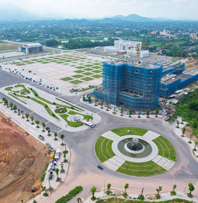 Khu văn hóa, thể thao, công viên cây xanh phường Vạn Xuân